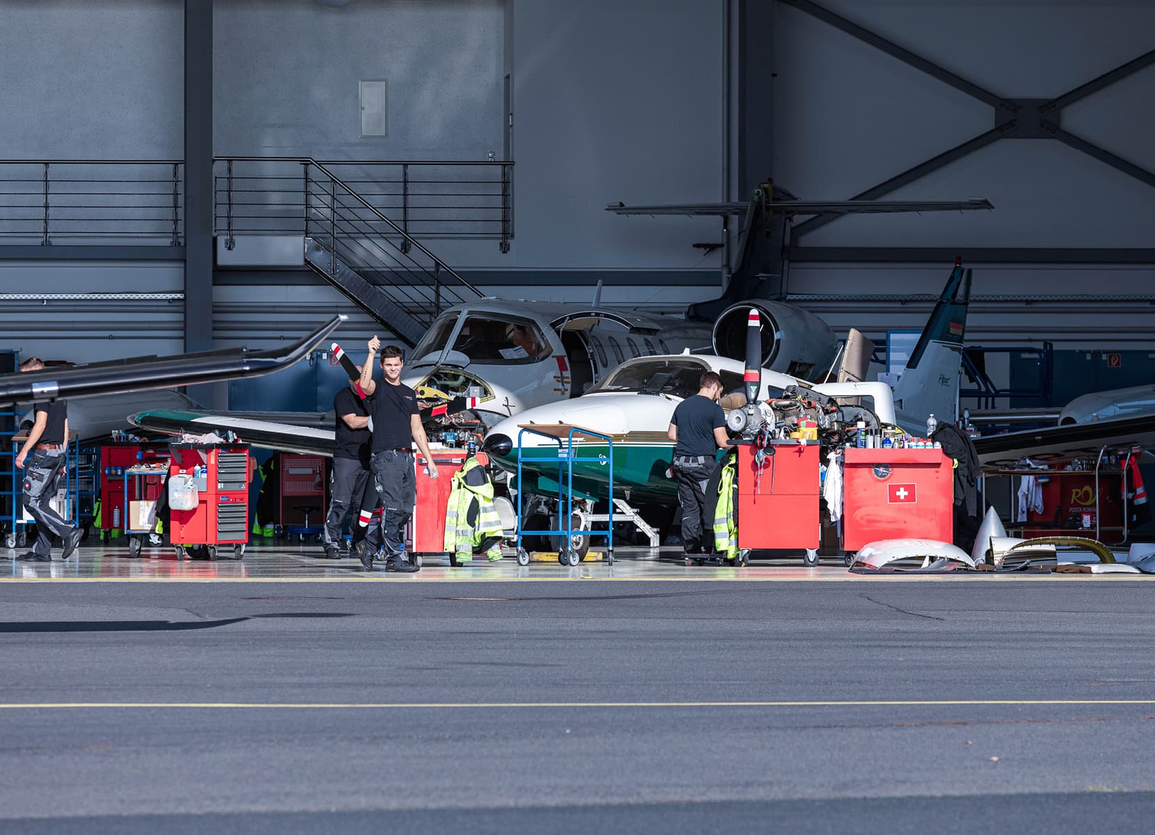 Flugzeugtechnik avionikentwicklung und umr stung